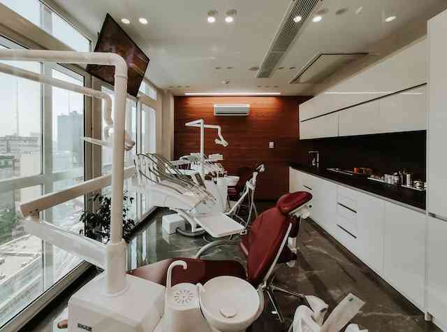 implant dentar fast&fixed