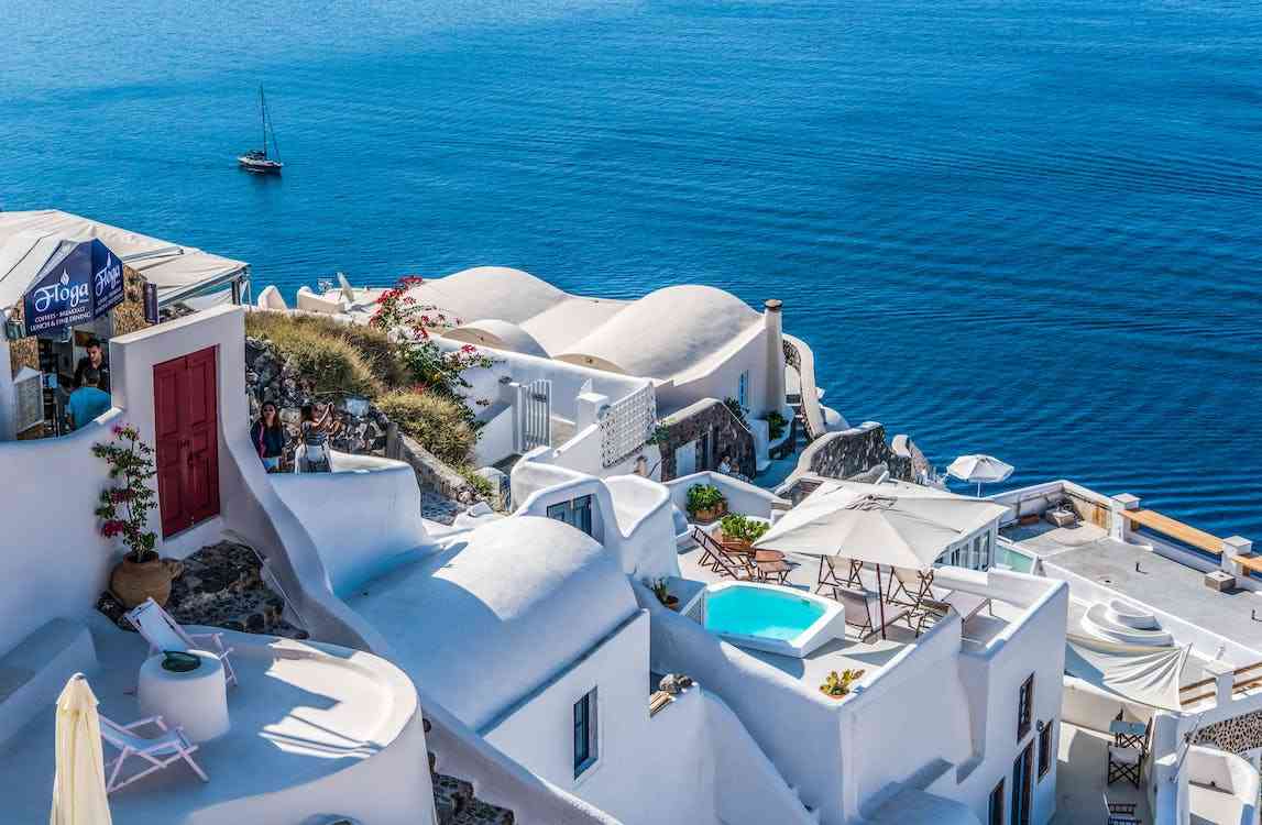 last minute grecia