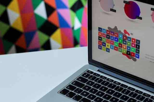 creatie grafica de la Armeanu Creative Studio