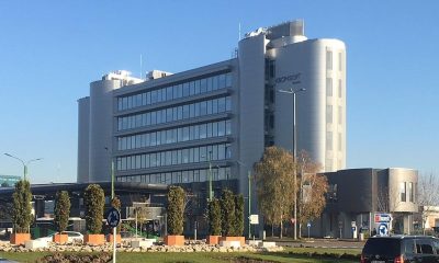 birouri de inchiriat in Brasov zona Coresi Tractorul, spatii birouri de inchiriat Brasov moderne clasa A, piata office Brasov investitii si dezvoltare, inchiriere spatii birouri Brasov companii IT outsourcing, cladiri de birouri Brasov certificare BREEAM LEED, costuri office Brasov vs Bucuresti Cluj, hub business Brasov infrastructura si aeroport, spatii office flexibile Brasov pentru companii, cerere birouri Brasov rata ocupare ridicata, dezvoltare imobiliara office Brasov 2026